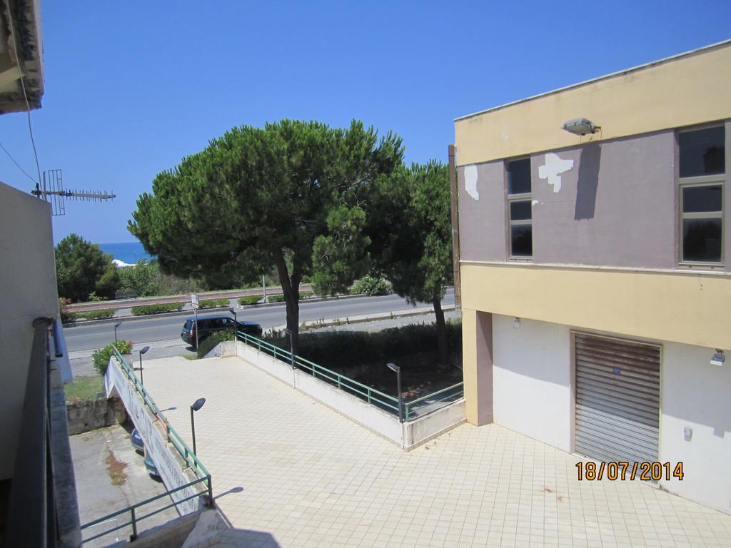 Apartments Mediterraneo 475 Scalea Eksteriør billede